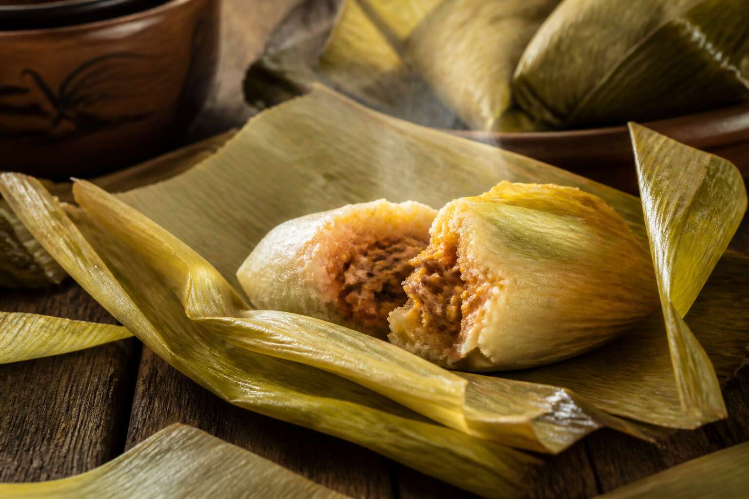 what mexican food is wrapped in corn husk